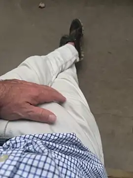 Snapshot of cyclone1212 chatting on November 22, 2025, 11:53 am cyclone1212 online show from November 22, 2025, 11:53 am