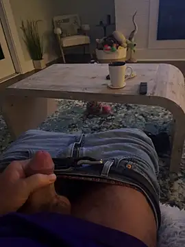 cyclone1212 online show from February 9, 2026, 10:35 am