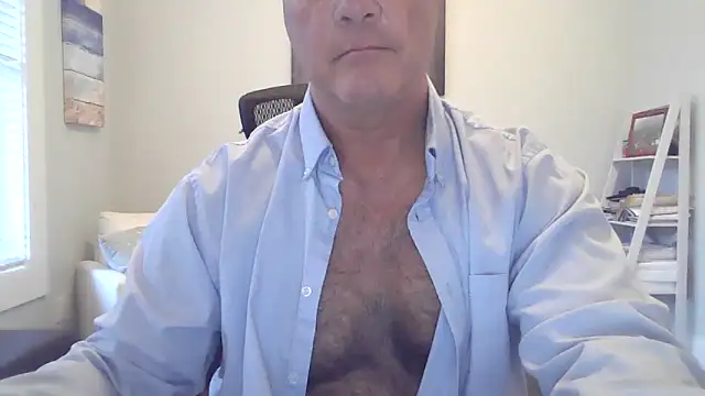 Snapshot of cyclone1212 chatting on January 6, 2026, 10:25 pm cyclone1212 online show from January 6, 2026, 10:25 pm