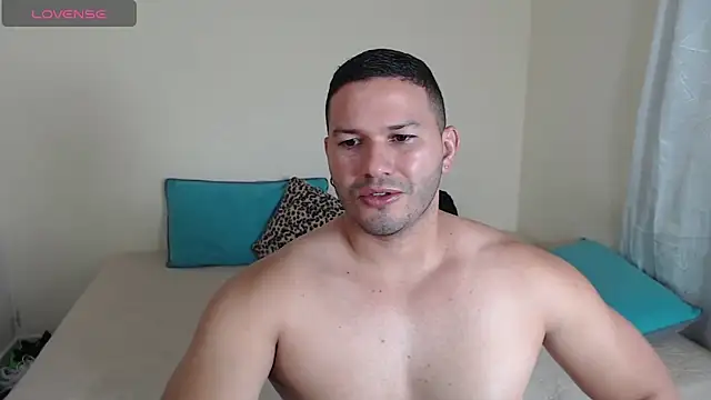 Snapshot of Tim_mz01 chatting on February 12, 2026, 9:36 pm Tim mz01 online show from February 12, 2026, 9:36 pm