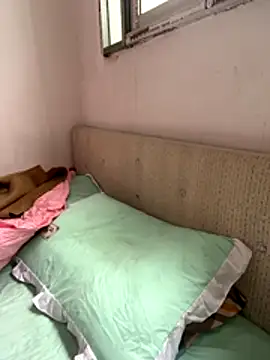 xlj4523 online show from December 5, 2025, 4:44 am