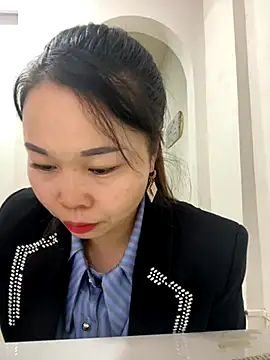 xlj4523 online show from October 28, 2025, 8:57 am