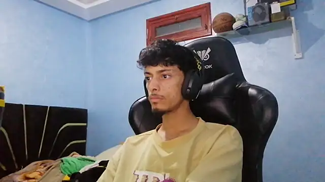 Dark DesireX online show from April 5, 2026, 6:47 pm