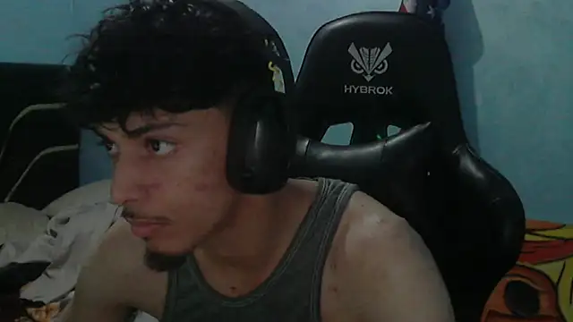 Dark DesireX online show from April 17, 2026, 1:36 pm