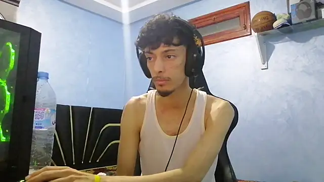 Dark DesireX online show from September 17, 2025, 1:57 pm