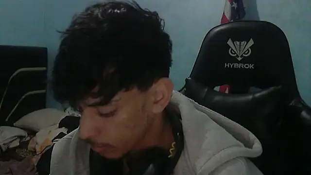 Snapshot of Dark_DesireX chatting on May 1, 2026, 6:57 pm Dark DesireX online show from May 1, 2026, 6:57 pm
