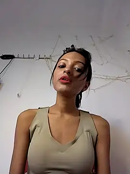 Snapshot of Your-Kitkat chatting on November 30, 2025, 7:31 am Your-Kitkat online show from November 30, 2025, 7:31 am