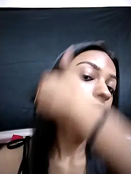 Snapshot of Your-Kitkat chatting on October 18, 2025, 9:17 pm Your-Kitkat online show from October 18, 2025, 9:17 pm