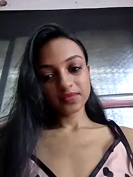 Snapshot of Your-Kitkat chatting on October 4, 2025, 8:05 am Your-Kitkat online show from October 4, 2025, 8:05 am