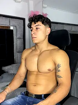 Snapshot of MR_MUSCLE chatting on December 4, 2025, 12:26 pm MR MUSCLE online show from December 4, 2025, 12:26 pm