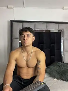 Snapshot of MR_MUSCLE chatting on December 16, 2025, 12:53 pm MR MUSCLE online show from December 16, 2025, 12:53 pm