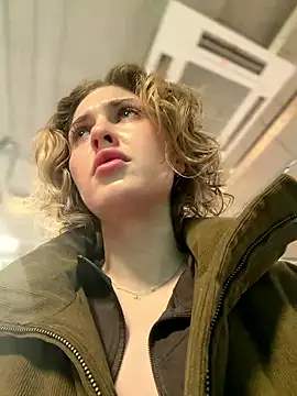 KellyKeler online show from January 9, 2026, 10:11 am