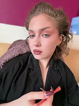 KellyKeler online show from February 7, 2026, 10:34 am