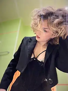 KellyKeler online show from March 30, 2026, 10:39 am