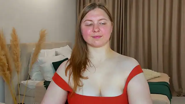 Snapshot of la__fleur chatting on September 16, 2025, 9:27 pm la fleur online show from September 16, 2025, 9:27 pm