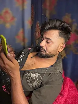 Snapshot of Munny6677 chatting on February 18, 2026, 5:42 pm Munny6677 online show from February 18, 2026, 5:42 pm