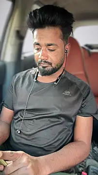 Snapshot of Munny6677 chatting on February 5, 2026, 12:01 pm Munny6677 online show from February 5, 2026, 12:01 pm