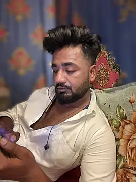 Snapshot of Munny6677 chatting on February 21, 2026, 5:48 pm Munny6677 online show from February 21, 2026, 5:48 pm