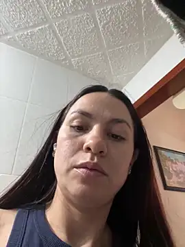 Snapshot of Zoe_Rowan chatting on November 24, 2025, 8:31 pm Zoe Rowan online show from November 24, 2025, 8:31 pm