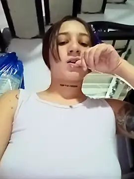 Arii collins1 online show from December 2, 2025, 10:33 pm