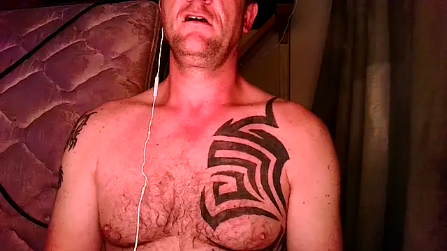 Yournaughty online show from April 9, 2026, 4:58 am