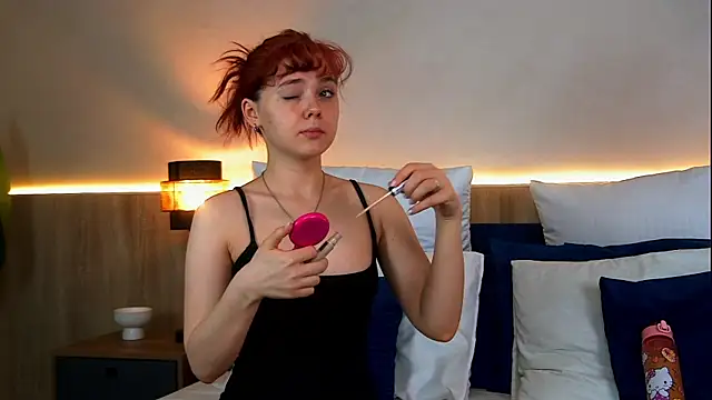Snapshot of Nora__Ray chatting on May 31, 2026, 7:25 pm Nora Ray online show from May 31, 2026, 7:25 pm
