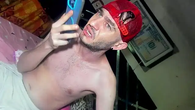 Snapshot of bigcockwhite777 chatting on February 16, 2026, 7:01 pm bigcockwhite777 online show from February 16, 2026, 7:01 pm