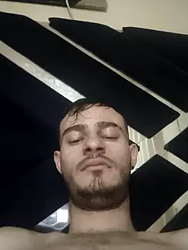 Snapshot of bigcockwhite777 chatting on January 17, 2026, 9:29 pm bigcockwhite777 online show from January 17, 2026, 9:29 pm