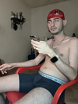 Snapshot of bigcockwhite777 chatting on September 25, 2025, 2:06 am bigcockwhite777 online show from September 25, 2025, 2:06 am