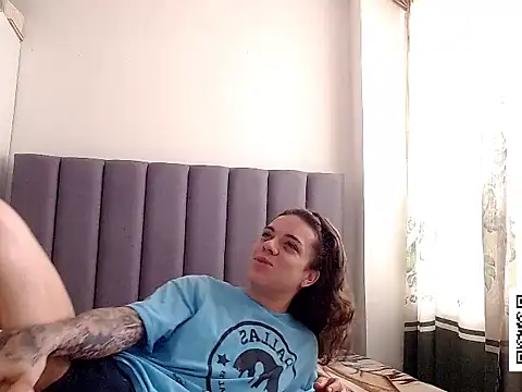 saara johnson496 online show from January 13, 2026, 2:32 pm