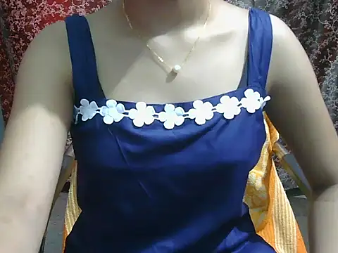 Snapshot of lovely_soniya chatting on July 1, 2026, 6:14 am lovely soniya online show from July 1, 2026, 6:14 am