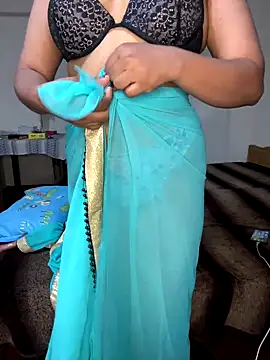 Ariana  Marie online show from September 16, 2025, 2:29 pm