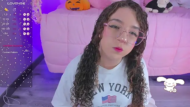 Snapshot of hannacutegod chatting on September 22, 2025, 5:02 am hannacutegod online show from September 22, 2025, 5:02 am