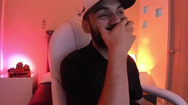 Snapshot of Ryan_Jackson_ chatting on October 4, 2025, 9:05 pm Ryan Jackson  online show from October 4, 2025, 9:05 pm