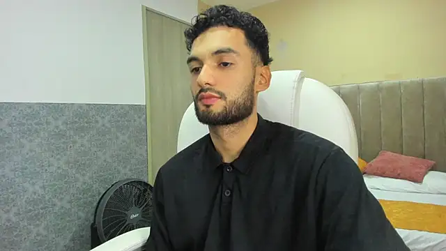 Snapshot of Ryan_Jackson_ chatting on September 27, 2025, 5:02 am Ryan Jackson  online show from September 27, 2025, 5:02 am