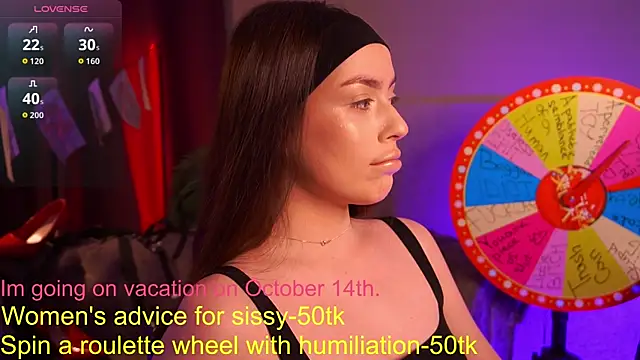 Snapshot of EmiliyaRoude chatting on October 9, 2025, 12:49 pm EmiliyaRoude online show from October 9, 2025, 12:49 pm