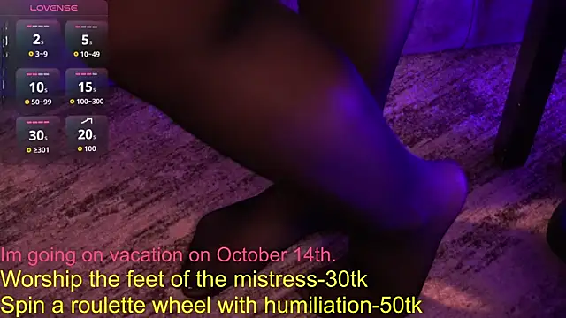 Snapshot of EmiliyaRoude chatting on October 5, 2025, 12:51 pm EmiliyaRoude online show from October 5, 2025, 12:51 pm