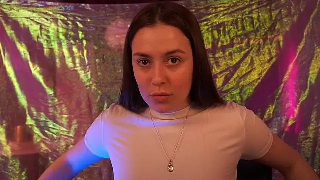 Snapshot of EmiliyaRoude chatting on December 18, 2025, 1:37 pm EmiliyaRoude online show from December 18, 2025, 1:37 pm