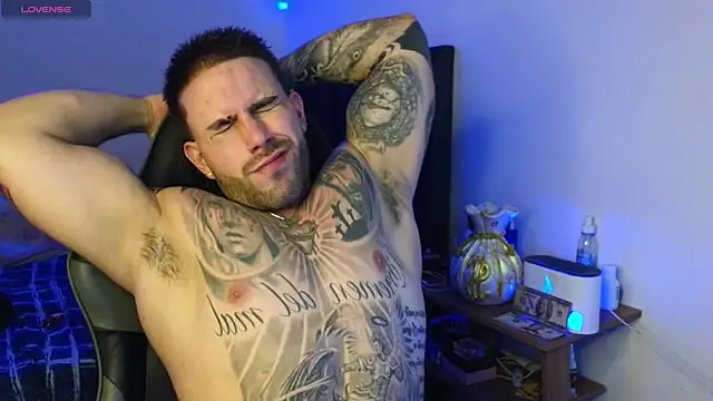 Ades Lowe online show from April 14, 2026, 7:02 am