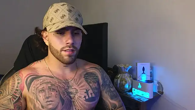 Ades Lowe online show from April 2, 2026, 7:04 am