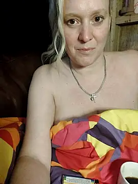 Snapshot of Bouncy-Bella28X chatting on September 22, 2025, 7:58 am Bouncy-Bella28X online show from September 22, 2025, 7:58 am