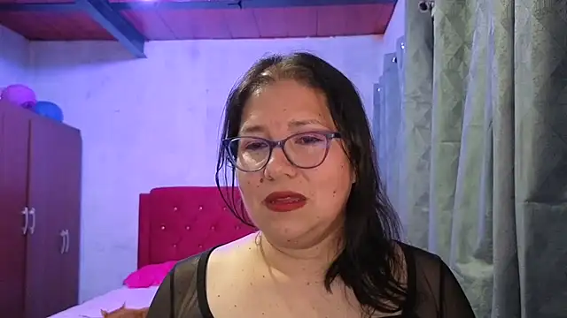 scarlett widow  online show from February 11, 2026, 3:39 am