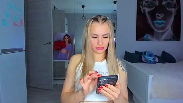 MashaFromRussia   online show from November 12, 2025, 8:51 am