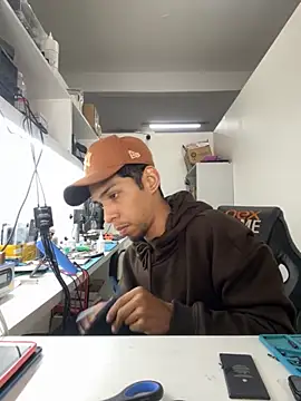 Oqui online show from March 20, 2026, 7:37 pm