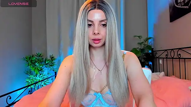 VelvetEliza online show from February 7, 2026, 10:40 pm