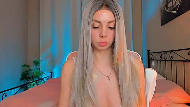 VelvetEliza online show from November 25, 2025, 9:15 pm