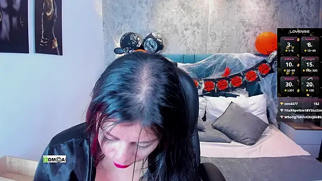 susanasmith18 online show from October 31, 2025, 9:17 am