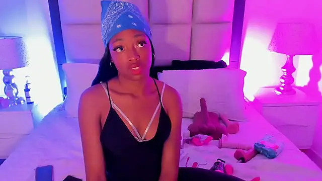 BiancaShermann online show from November 12, 2025, 5:28 pm