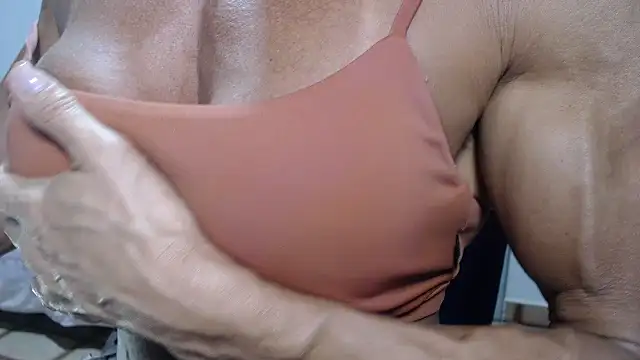 Stronggsexy online show from May 29, 2026, 11:11 pm