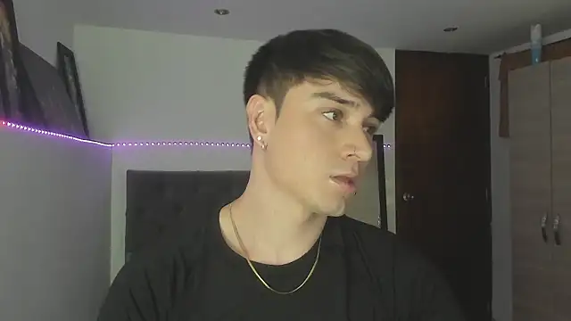 stevve 14 online show from December 2, 2025, 11:17 pm